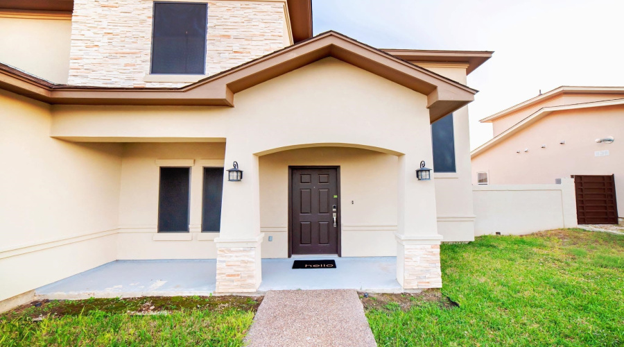 6010 Maryam Dr., Laredo, Texas 78041, 4 Bedrooms Bedrooms, 6 Rooms Rooms,2 BathroomsBathrooms,Residential,For Sale,6010 Maryam Dr.,20261521