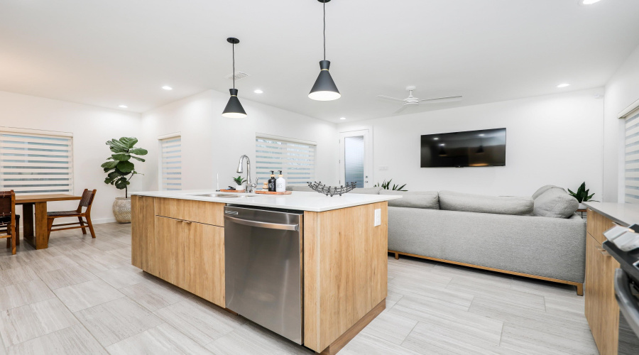 425 Deer Path Loop, Laredo, Texas 78045, 3 Bedrooms Bedrooms, 8 Rooms Rooms,2 BathroomsBathrooms,Residential,For Rent,425 Deer Path Loop,20261523