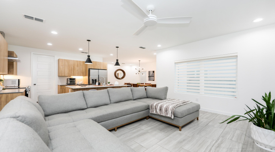 425 Deer Path Loop, Laredo, Texas 78045, 3 Bedrooms Bedrooms, 8 Rooms Rooms,2 BathroomsBathrooms,Residential,For Rent,425 Deer Path Loop,20261523