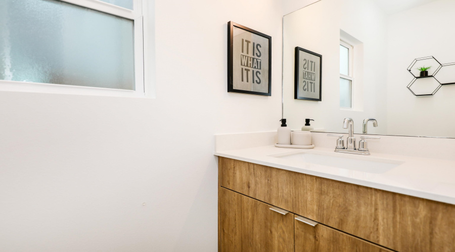 305 Deer Path Loop, LAREDO, Texas 78045, 3 Bedrooms Bedrooms, 7 Rooms Rooms,2 BathroomsBathrooms,Residential,For Rent,305 Deer Path Loop,20261524