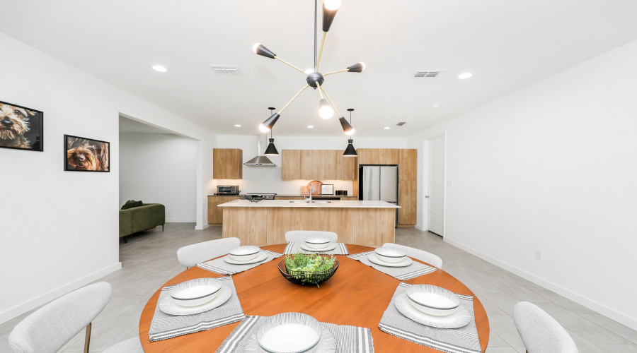 305 Deer Path Loop, LAREDO, Texas 78045, 3 Bedrooms Bedrooms, 7 Rooms Rooms,2 BathroomsBathrooms,Residential,For Rent,305 Deer Path Loop,20261524