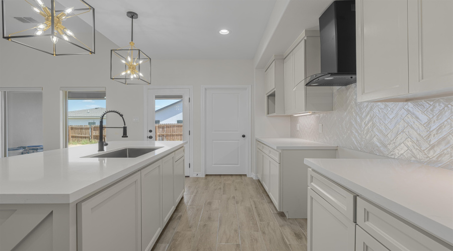 1413 Los Estribos Dr., laredo, Texas 78046, 3 Bedrooms Bedrooms, 6 Rooms Rooms,2 BathroomsBathrooms,Residential,For Sale,1413 Los Estribos Dr.,20261526