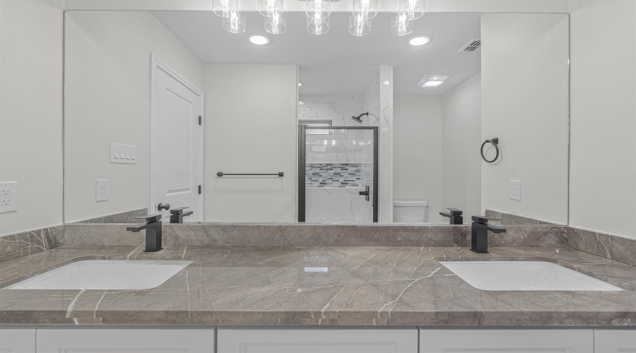 1413 Los Estribos Dr., laredo, Texas 78046, 3 Bedrooms Bedrooms, 6 Rooms Rooms,2 BathroomsBathrooms,Residential,For Sale,1413 Los Estribos Dr.,20261526