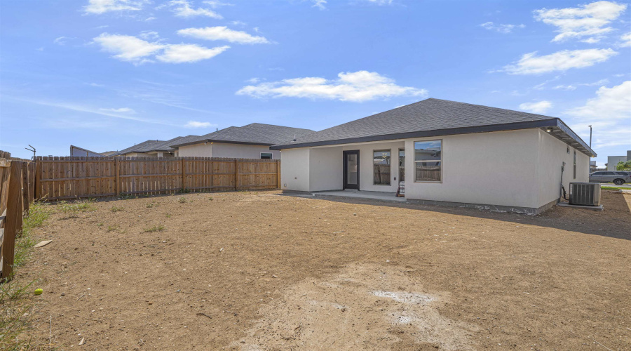 1413 Los Estribos Dr., laredo, Texas 78046, 3 Bedrooms Bedrooms, 6 Rooms Rooms,2 BathroomsBathrooms,Residential,For Sale,1413 Los Estribos Dr.,20261526