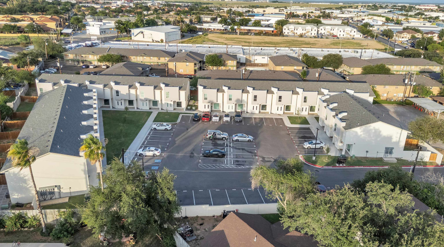 504 Gale Ct, Laredo, Texas 78041, 3 Bedrooms Bedrooms, 5 Rooms Rooms,2 BathroomsBathrooms,Residential,For Rent,504 Gale Ct,20261527