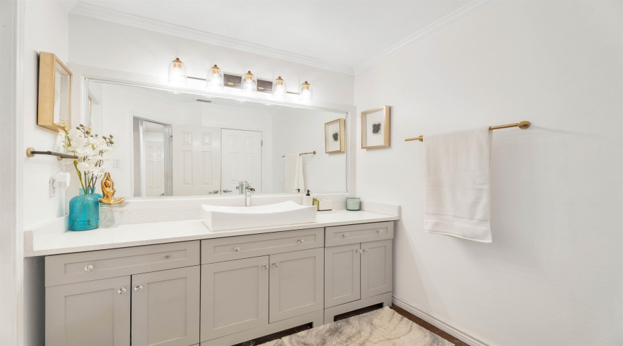 4101 Toluca St, Laredo, Texas 78046, 4 Bedrooms Bedrooms, 10 Rooms Rooms,4 BathroomsBathrooms,Residential,For Sale,4101 Toluca St,20261528