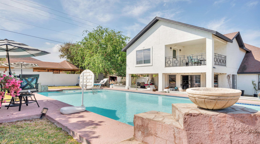 4101 Toluca St, Laredo, Texas 78046, 4 Bedrooms Bedrooms, 10 Rooms Rooms,4 BathroomsBathrooms,Residential,For Sale,4101 Toluca St,20261528