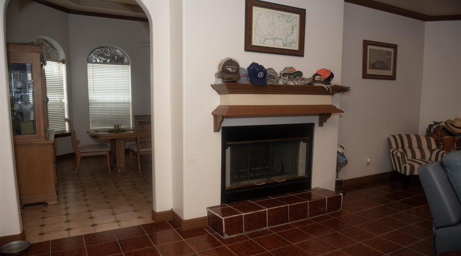 8912 Siller Lp, LAREDO, Texas 78045, 5 Bedrooms Bedrooms, 8 Rooms Rooms,3 BathroomsBathrooms,Residential,For Sale,8912 Siller Lp,20261530