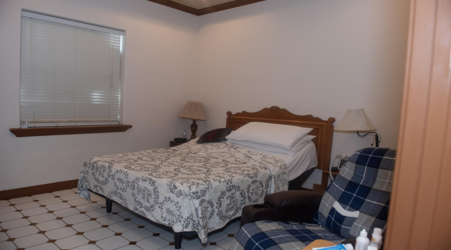 8912 Siller Lp, LAREDO, Texas 78045, 5 Bedrooms Bedrooms, 8 Rooms Rooms,3 BathroomsBathrooms,Residential,For Sale,8912 Siller Lp,20261530