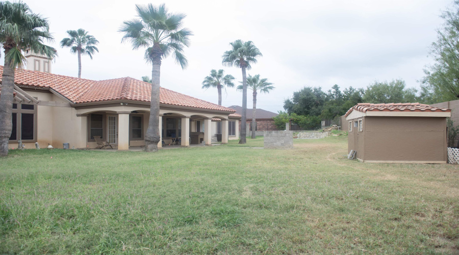 8912 Siller Lp, LAREDO, Texas 78045, 5 Bedrooms Bedrooms, 8 Rooms Rooms,3 BathroomsBathrooms,Residential,For Sale,8912 Siller Lp,20261530