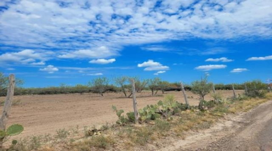 000 Sal si Puedes, Laredo, Texas 78044, ,Land,For Sale,000 Sal si Puedes,20254559