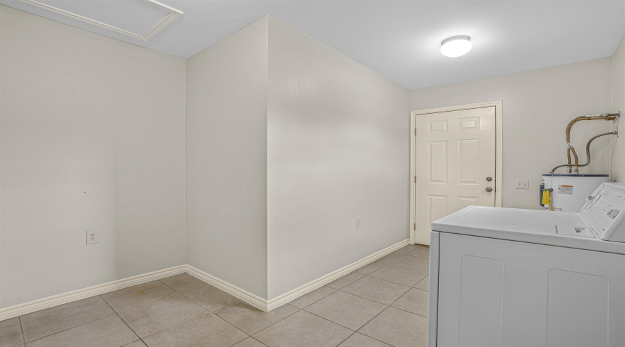 2103 Bismark St, Laredo, Texas 78043, ,Multi-family,For Sale,2103 Bismark St,20255192