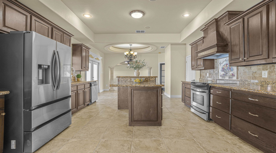 202 Lake Powell Dr, Laredo, Texas 78041, 4 Bedrooms Bedrooms, 7 Rooms Rooms,3 BathroomsBathrooms,Residential,For Sale,202 Lake Powell Dr,20254043