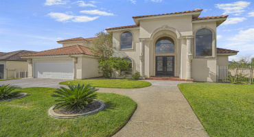 202 Lake Powell Dr, Laredo, Texas 78041, 4 Bedrooms Bedrooms, 7 Rooms Rooms,3 BathroomsBathrooms,Residential,For Sale,202 Lake Powell Dr,20254043