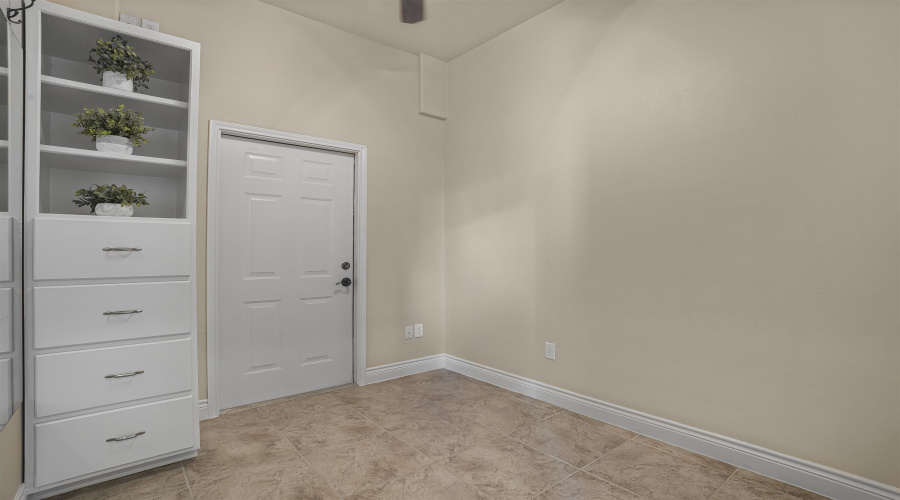 202 Lake Powell Dr, Laredo, Texas 78041, 4 Bedrooms Bedrooms, 7 Rooms Rooms,3 BathroomsBathrooms,Residential,For Sale,202 Lake Powell Dr,20254043