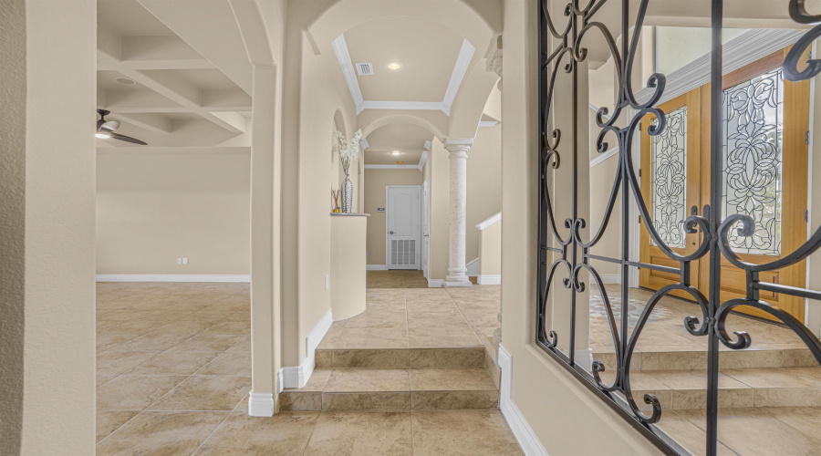 202 Lake Powell Dr, Laredo, Texas 78041, 4 Bedrooms Bedrooms, 7 Rooms Rooms,3 BathroomsBathrooms,Residential,For Sale,202 Lake Powell Dr,20254043