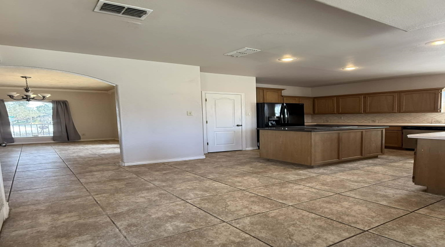 315 Baffin Bay Dr, Laredo, Texas 78041, 4 Bedrooms Bedrooms, 11 Rooms Rooms,2 BathroomsBathrooms,Residential,For Sale,315 Baffin Bay Dr,20260851