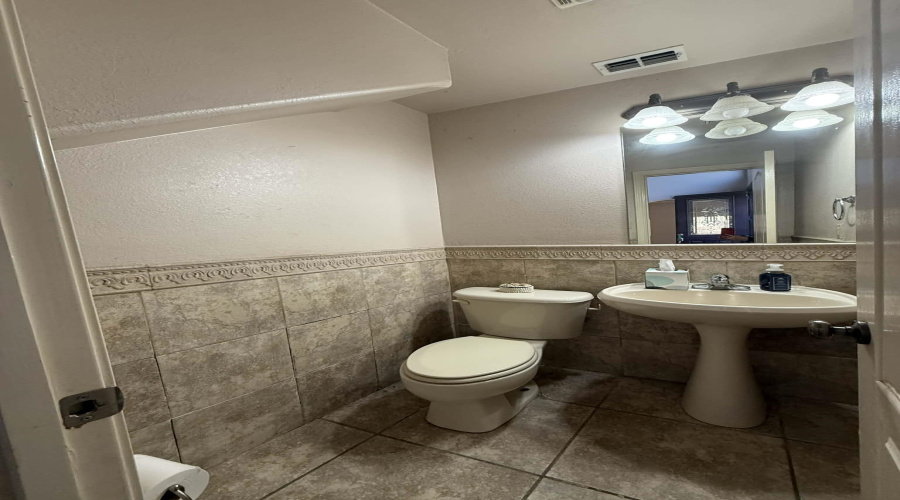 315 Baffin Bay Dr, Laredo, Texas 78041, 4 Bedrooms Bedrooms, 11 Rooms Rooms,2 BathroomsBathrooms,Residential,For Sale,315 Baffin Bay Dr,20260851