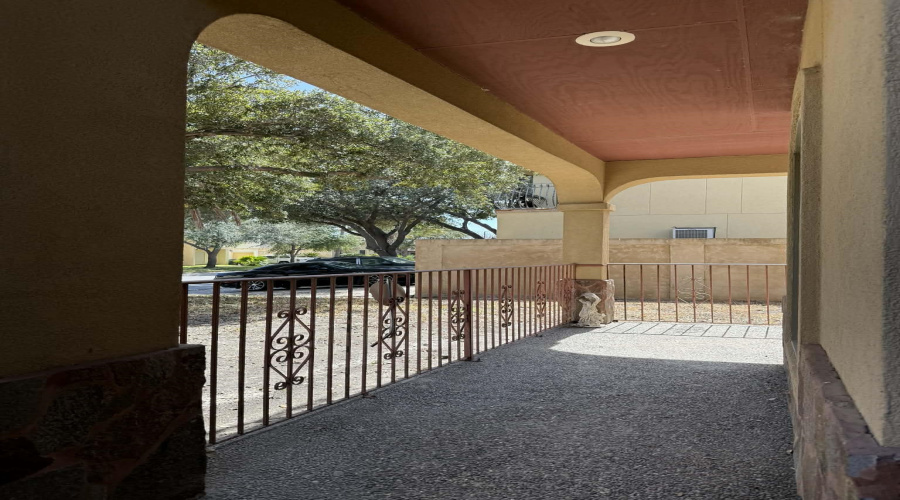 315 Baffin Bay Dr, Laredo, Texas 78041, 4 Bedrooms Bedrooms, 11 Rooms Rooms,2 BathroomsBathrooms,Residential,For Sale,315 Baffin Bay Dr,20260851