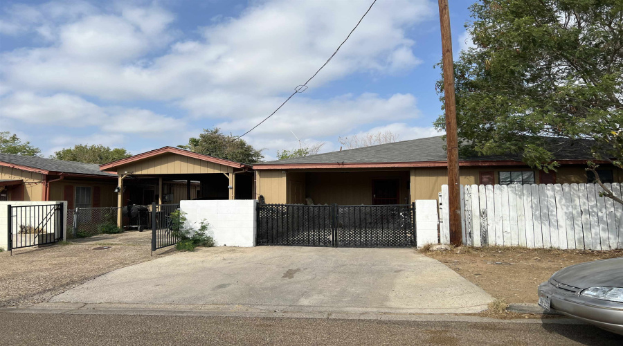 519 Laredo St, Laredo, Texas 78040-2552, ,Multi-family,For Sale,519 Laredo St,20261539