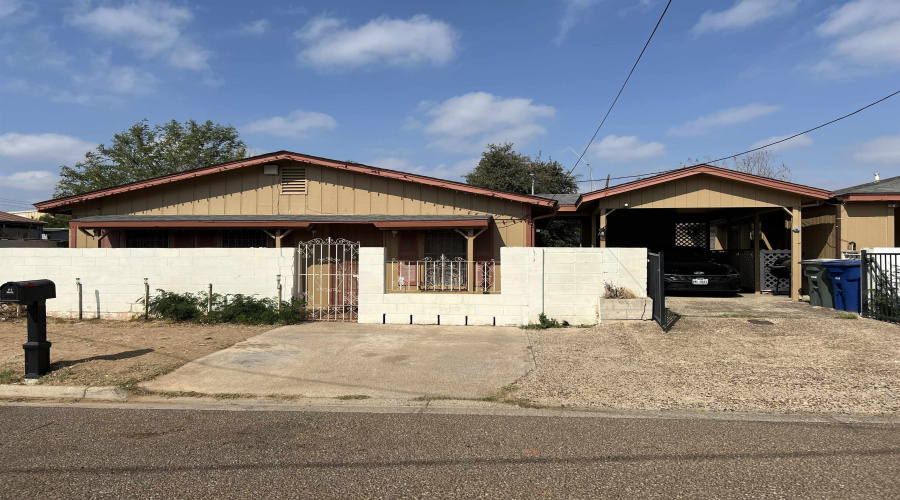 519 Laredo St, Laredo, Texas 78040-2552, ,Multi-family,For Sale,519 Laredo St,20261539