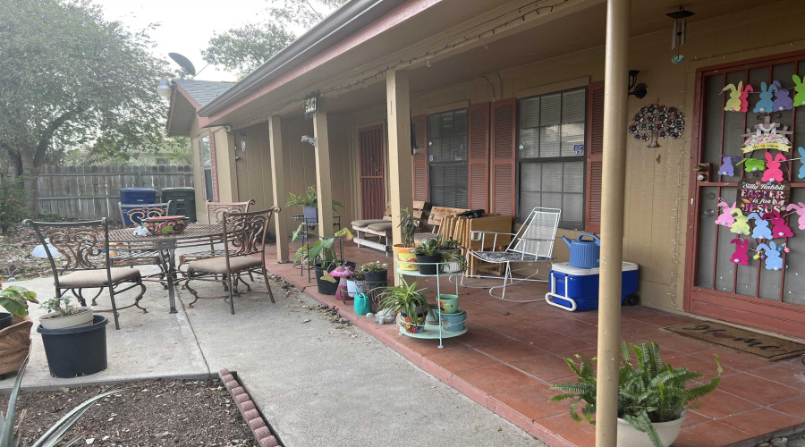 519 Laredo St, Laredo, Texas 78040-2552, ,Multi-family,For Sale,519 Laredo St,20261539