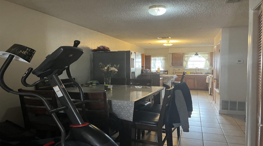 519 Laredo St, Laredo, Texas 78040-2552, ,Multi-family,For Sale,519 Laredo St,20261539