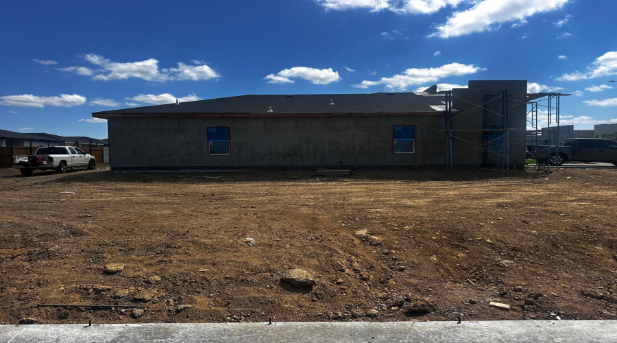 3804 Yoyis St., Laredo, Texas 78046, 4 Bedrooms Bedrooms, 5 Rooms Rooms,2 BathroomsBathrooms,Residential,For Sale,3804 Yoyis St.,20261532