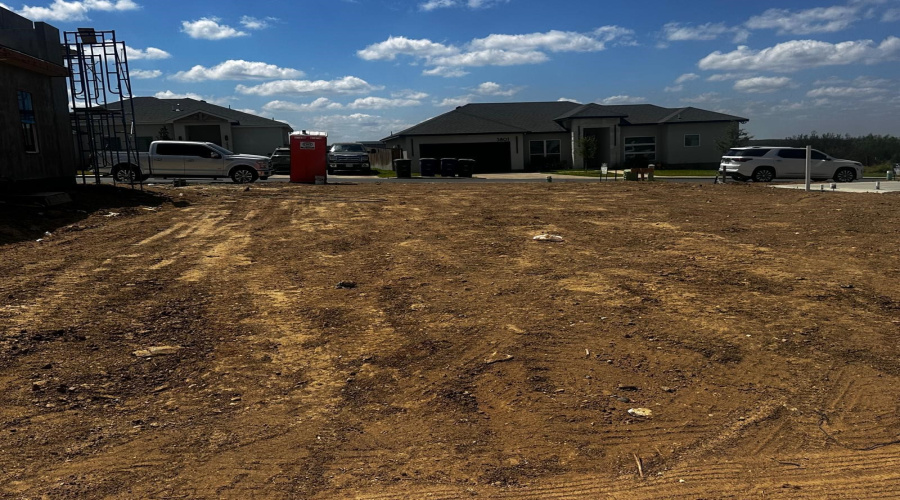 3804 Yoyis St., Laredo, Texas 78046, 4 Bedrooms Bedrooms, 5 Rooms Rooms,2 BathroomsBathrooms,Residential,For Sale,3804 Yoyis St.,20261532