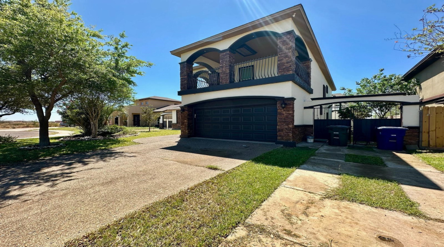 617 Cowbird Cove Ct, LAREDO, Texas 78046, 5 Bedrooms Bedrooms, 9 Rooms Rooms,4 BathroomsBathrooms,Residential,For Rent,617 Cowbird Cove Ct,20261535