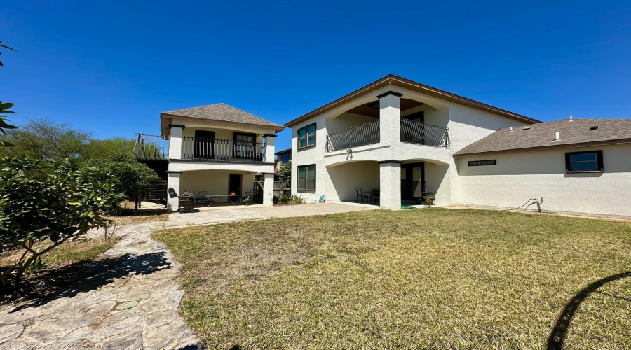 617 Cowbird Cove Ct, LAREDO, Texas 78046, 5 Bedrooms Bedrooms, 9 Rooms Rooms,4 BathroomsBathrooms,Residential,For Rent,617 Cowbird Cove Ct,20261535