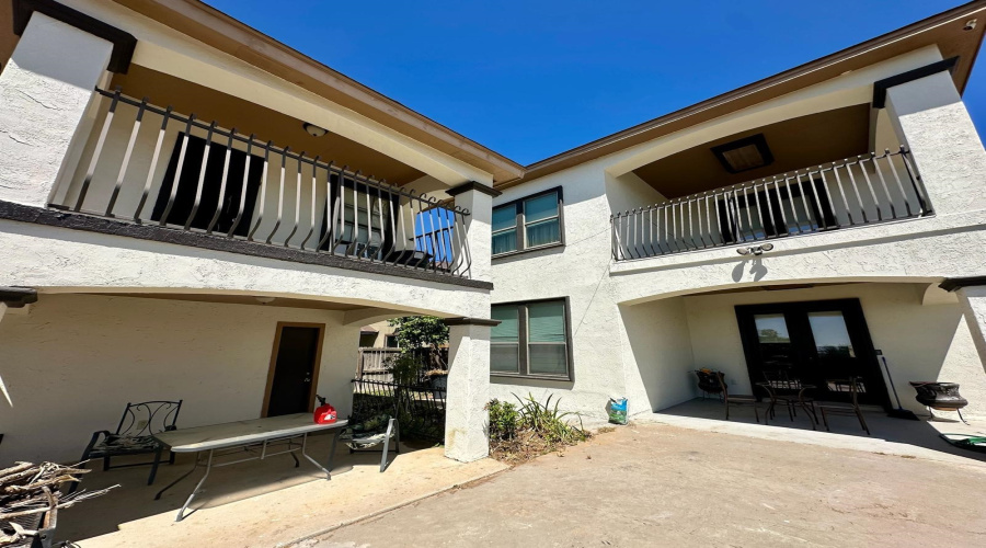 617 Cowbird Cove Ct, LAREDO, Texas 78046, 5 Bedrooms Bedrooms, 9 Rooms Rooms,4 BathroomsBathrooms,Residential,For Rent,617 Cowbird Cove Ct,20261535