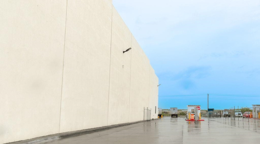 108 Ross Khaledi Rd., Laredo, Texas 78045-2514, 1 Bedroom Bedrooms, 51 Rooms Rooms,4 BathroomsBathrooms,Commercial/industrial,For Rent,108 Ross Khaledi Rd.,20252877