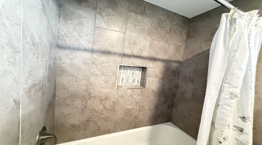 1422 Palmer Dr, Laredo, Texas 78045, 3 Bedrooms Bedrooms, 6 Rooms Rooms,2 BathroomsBathrooms,Residential,For Sale,1422 Palmer Dr,20261545