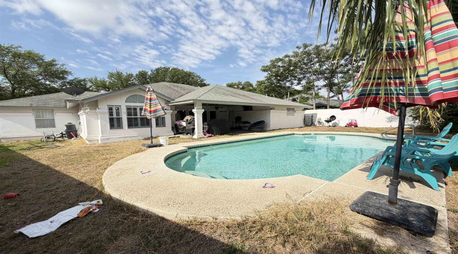 1422 Palmer Dr, Laredo, Texas 78045, 3 Bedrooms Bedrooms, 6 Rooms Rooms,2 BathroomsBathrooms,Residential,For Sale,1422 Palmer Dr,20261545