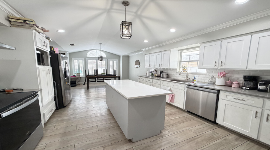 1422 Palmer Dr, Laredo, Texas 78045, 3 Bedrooms Bedrooms, 6 Rooms Rooms,2 BathroomsBathrooms,Residential,For Sale,1422 Palmer Dr,20261545