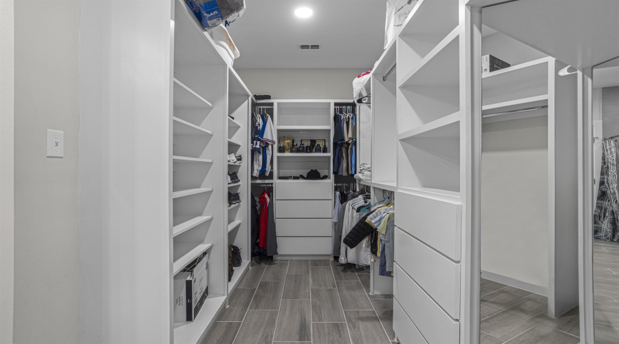 1708 Fresnillo Dr., laredo, Texas 78046, 3 Bedrooms Bedrooms, 5 Rooms Rooms,2 BathroomsBathrooms,Residential,For Sale,1708 Fresnillo Dr.,20261547