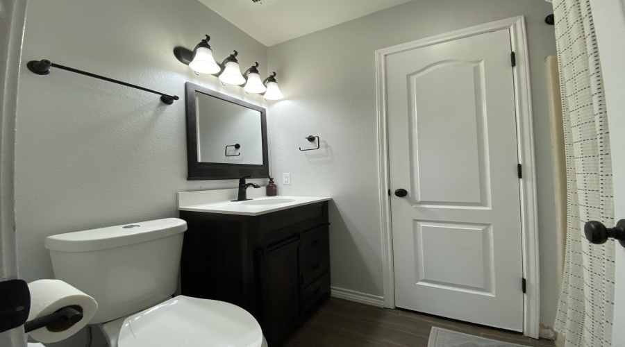 3903 Feather Ct, LAREDO, Texas 78043, 3 Bedrooms Bedrooms, 6 Rooms Rooms,2 BathroomsBathrooms,Residential,For Sale,3903 Feather Ct,20261550