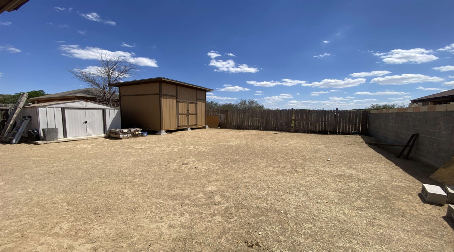 3903 Feather Ct, LAREDO, Texas 78043, 3 Bedrooms Bedrooms, 6 Rooms Rooms,2 BathroomsBathrooms,Residential,For Sale,3903 Feather Ct,20261550