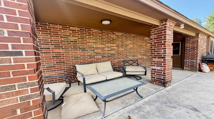 2128 Lima Lp, Laredo, Texas 78045, 3 Bedrooms Bedrooms, 5 Rooms Rooms,2 BathroomsBathrooms,Residential,For Sale,2128 Lima Lp,20261551