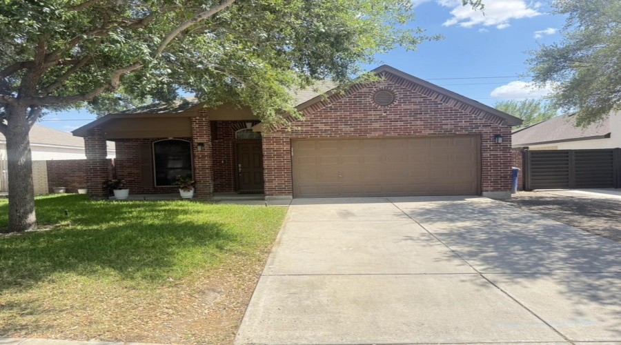 2128 Lima Lp, Laredo, Texas 78045, 3 Bedrooms Bedrooms, 5 Rooms Rooms,2 BathroomsBathrooms,Residential,For Sale,2128 Lima Lp,20261551