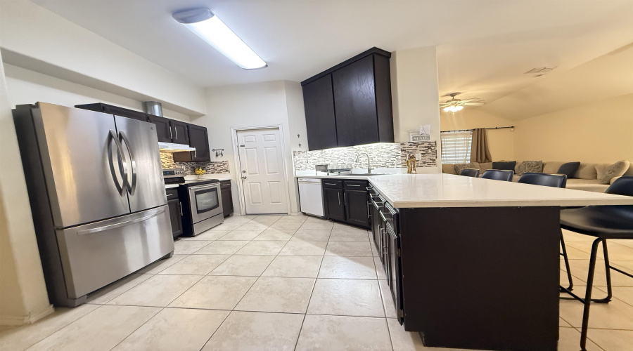 2128 Lima Lp, Laredo, Texas 78045, 3 Bedrooms Bedrooms, 5 Rooms Rooms,2 BathroomsBathrooms,Residential,For Sale,2128 Lima Lp,20261551