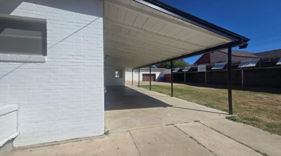 2805 Salinas Ave, Laredo, Texas 78040, 1 Room Rooms,4 BathroomsBathrooms,Commercial retail/office,For Sale,2805 Salinas Ave,20261556