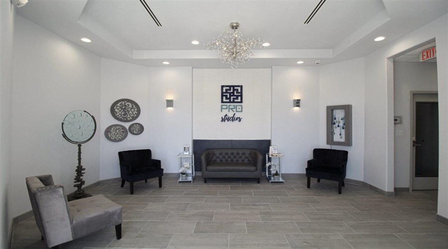 900 Hillside Rd, LAREDO, Texas 78041, 21 Rooms Rooms,2 BathroomsBathrooms,Commercial retail/office,For Rent,900 Hillside Rd,20261557