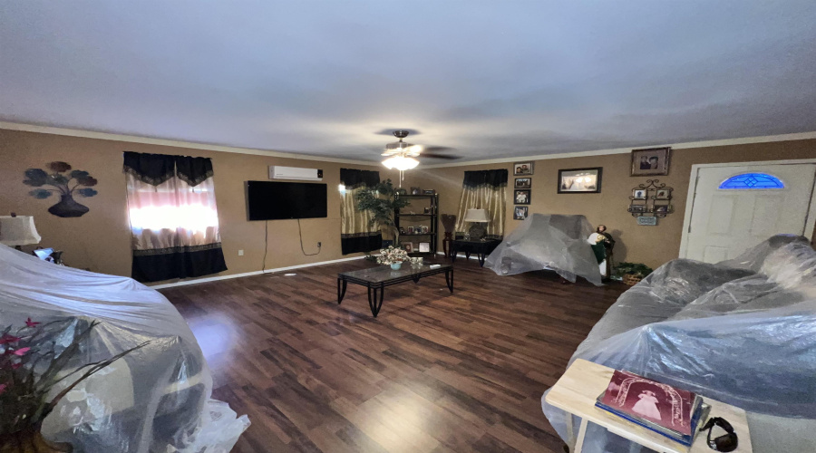 134 Ceniso Lp, Zapata, Texas 78076, 2 Bedrooms Bedrooms, 4 Rooms Rooms,2 BathroomsBathrooms,Residential,For Sale,134 Ceniso Lp,20254236