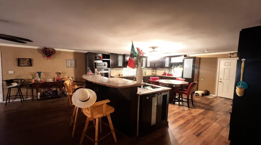 134 Ceniso Lp, Zapata, Texas 78076, 2 Bedrooms Bedrooms, 4 Rooms Rooms,2 BathroomsBathrooms,Residential,For Sale,134 Ceniso Lp,20254236