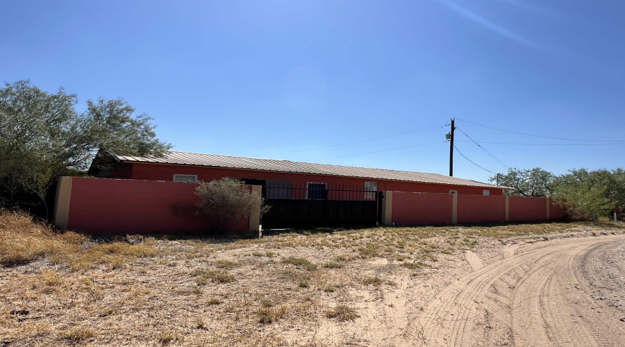 134 Ceniso Lp, Zapata, Texas 78076, 2 Bedrooms Bedrooms, 4 Rooms Rooms,2 BathroomsBathrooms,Residential,For Sale,134 Ceniso Lp,20254236