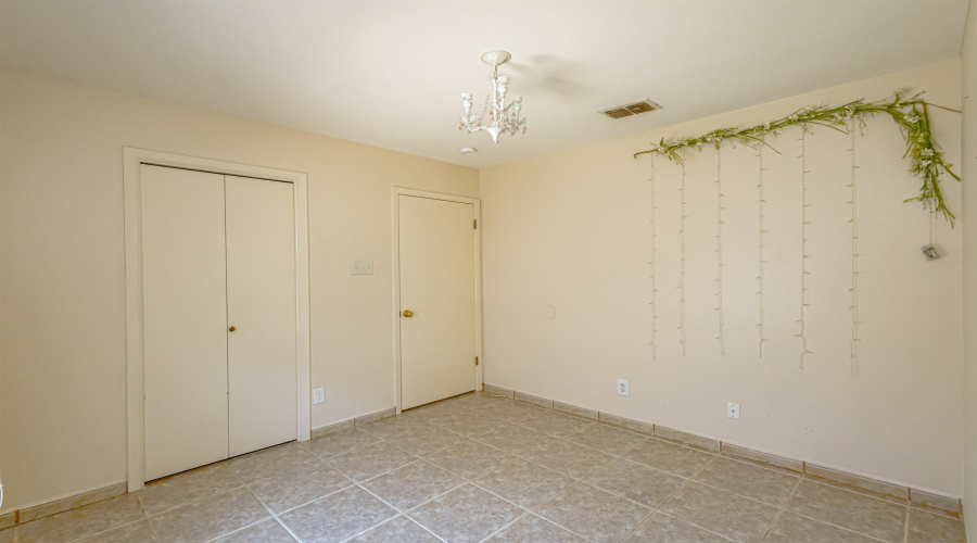 1416 Road Runner St, LAREDO, Texas 78045, 3 Bedrooms Bedrooms, 6 Rooms Rooms,2 BathroomsBathrooms,Residential,For Rent,1416 Road Runner St,20261555