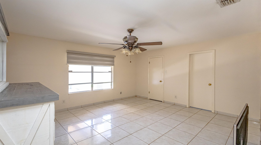 1416 Road Runner St, LAREDO, Texas 78045, 3 Bedrooms Bedrooms, 6 Rooms Rooms,2 BathroomsBathrooms,Residential,For Rent,1416 Road Runner St,20261555