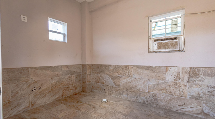 1416 Road Runner St, LAREDO, Texas 78045, 3 Bedrooms Bedrooms, 6 Rooms Rooms,2 BathroomsBathrooms,Residential,For Rent,1416 Road Runner St,20261555